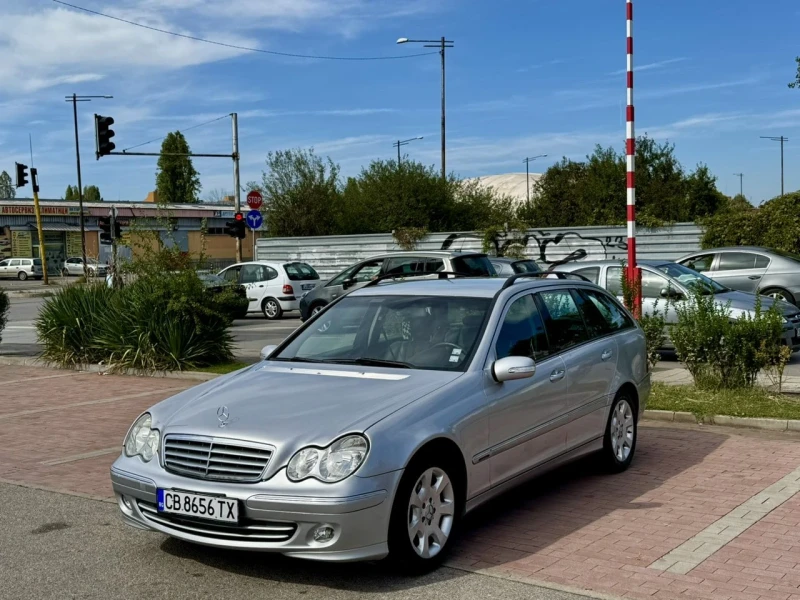 Mercedes-Benz C 220 2.2 150к.с, снимка 3 - Автомобили и джипове - 47321181