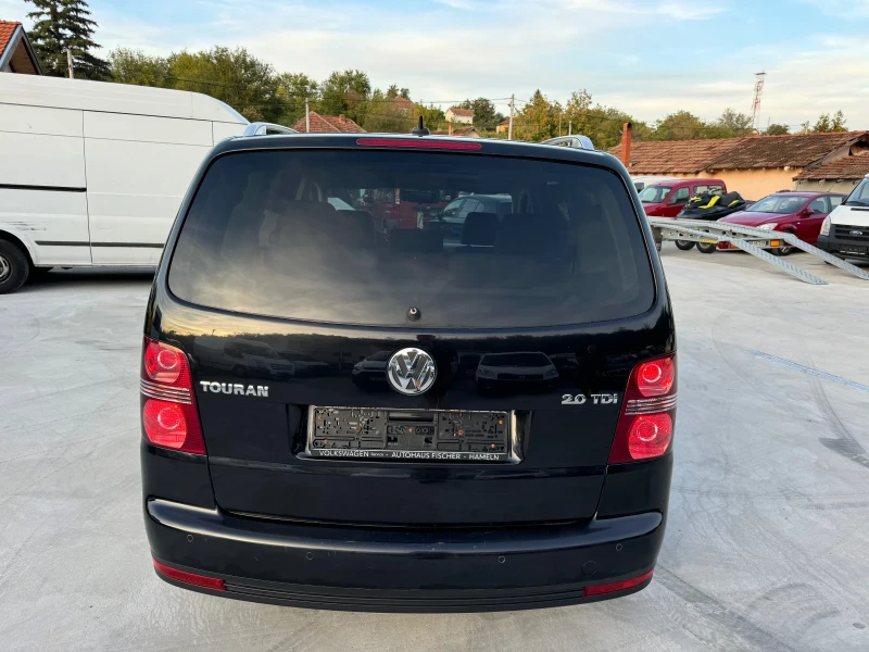 VW Touran 2.0TDI 7 МЕСТА, снимка 6 - Автомобили и джипове - 47518245