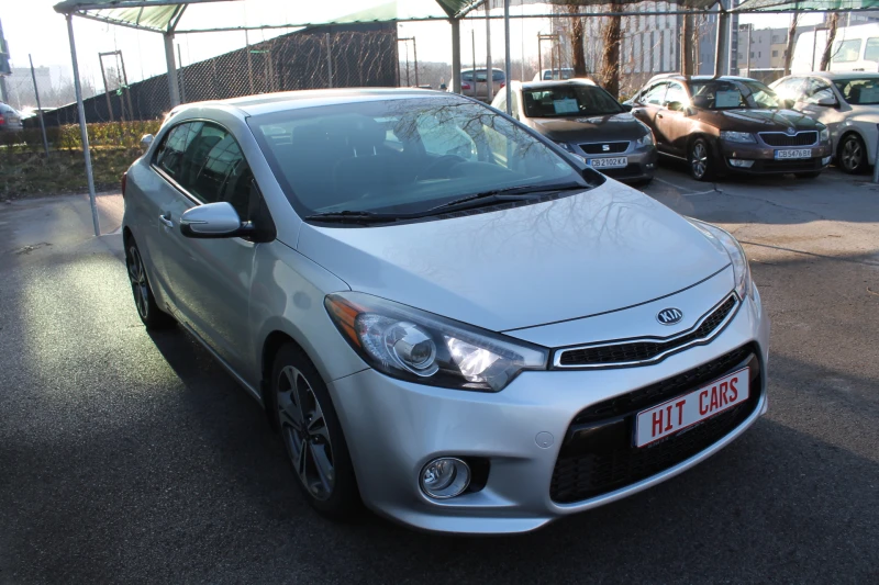 Kia Ceed Forte 2.0i, снимка 2 - Автомобили и джипове - 47960117