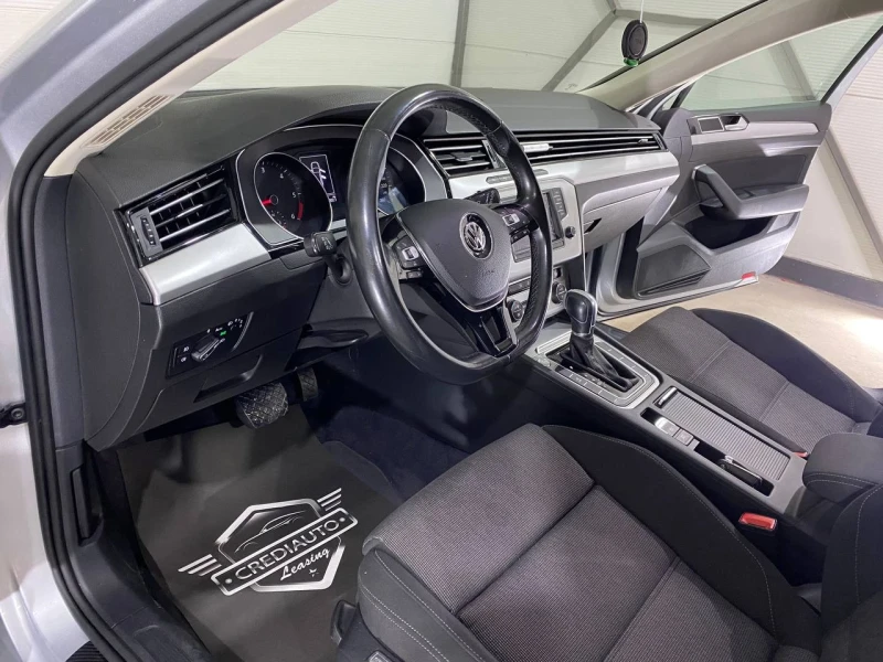 VW Passat 1.6 TDI * NAVI* CAMERA* , снимка 7 - Автомобили и джипове - 48622514