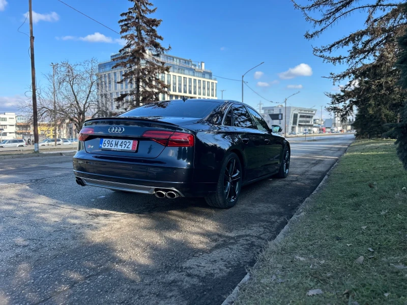 Audi S8 PLUS 605, снимка 2 - Автомобили и джипове - 49387397