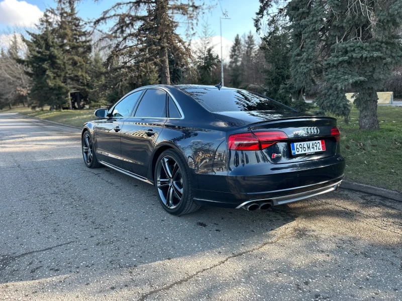 Audi S8 PLUS 605, снимка 3 - Автомобили и джипове - 49387397