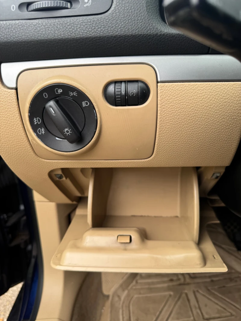 VW Golf 5 2.0TDI (BMM!!!) - НА ЧАСТИ 4motion Highline, снимка 9 - Автомобили и джипове - 53014689