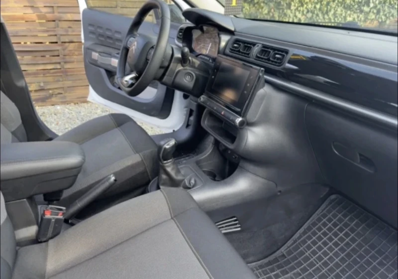 Citroen C3 1.6 HDI обслужен и регистриран ОТЛИЧЕН, снимка 6 - Автомобили и джипове - 52495807