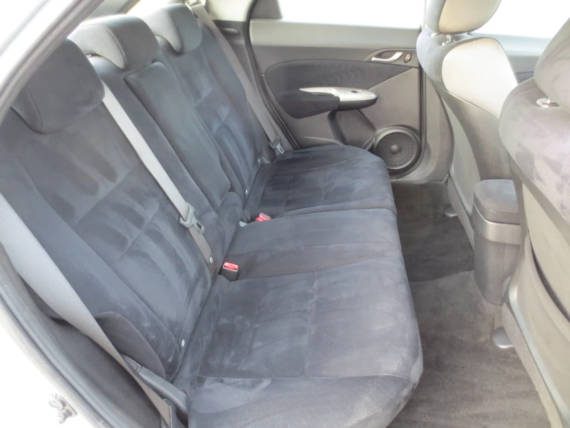 Honda Civic 2.2 I-CTDI , снимка 13 - Автомобили и джипове - 52652402