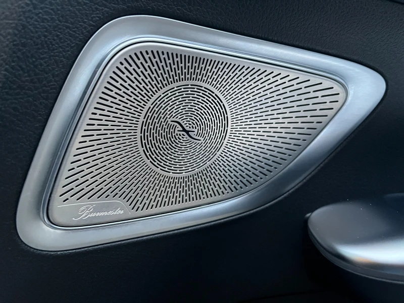 Mercedes-Benz C 200 4MATIC/Гаранция до 11.2027, снимка 16 - Автомобили и джипове - 52669370