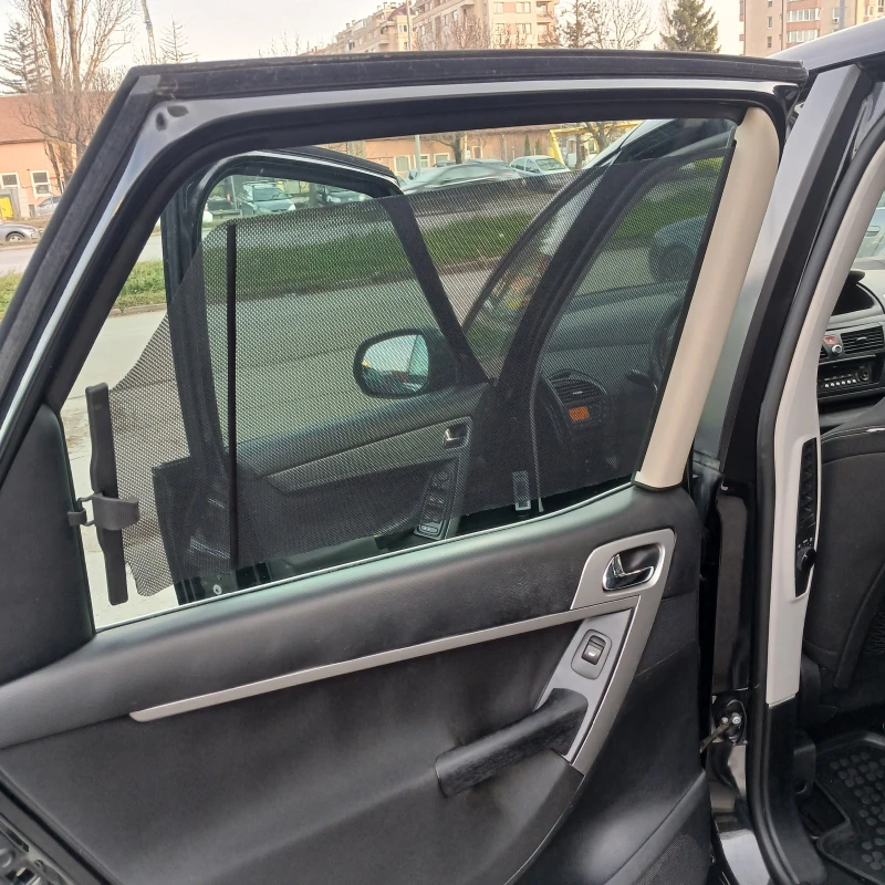 Citroen C4 Picasso, снимка 16 - Автомобили и джипове - 52774952