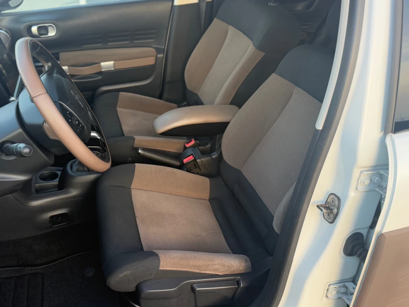 Citroen C4 Cactus 1.2i euro 6 Собствен лизинг !!! , снимка 10 - Автомобили и джипове - 52839363