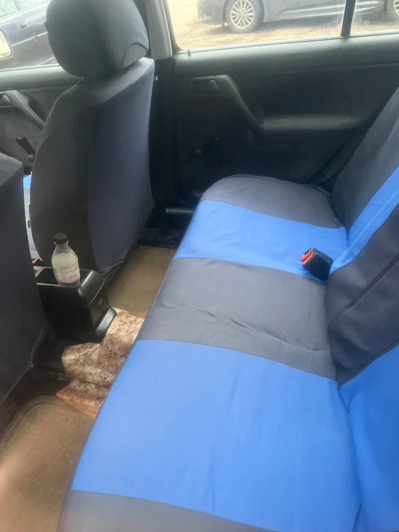 VW Vento 1.8, снимка 3 - Автомобили и джипове - 53576289
