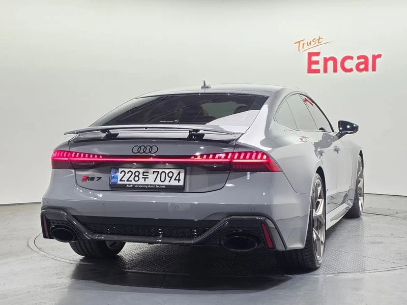 Audi Rs7 4.0 DYG Automatic, снимка 4 - Автомобили и джипове - 55780875