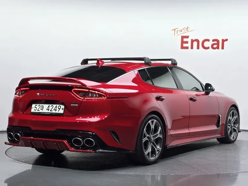 Kia Stinger 3.3 TURBO GT* 4X4* ОБДУХВАНЕ* DISTRONIC* ПОДГРЕВ* 