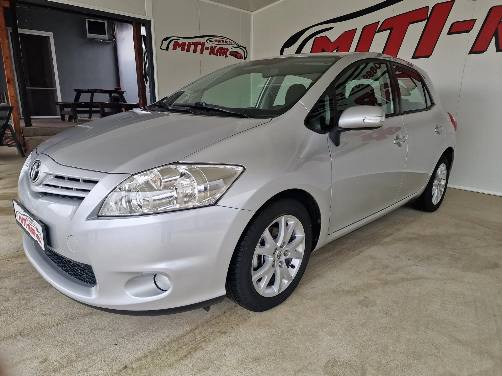 Toyota Auris 1.4 90kc AUTOMAT 130000km ТОР - изображение 3