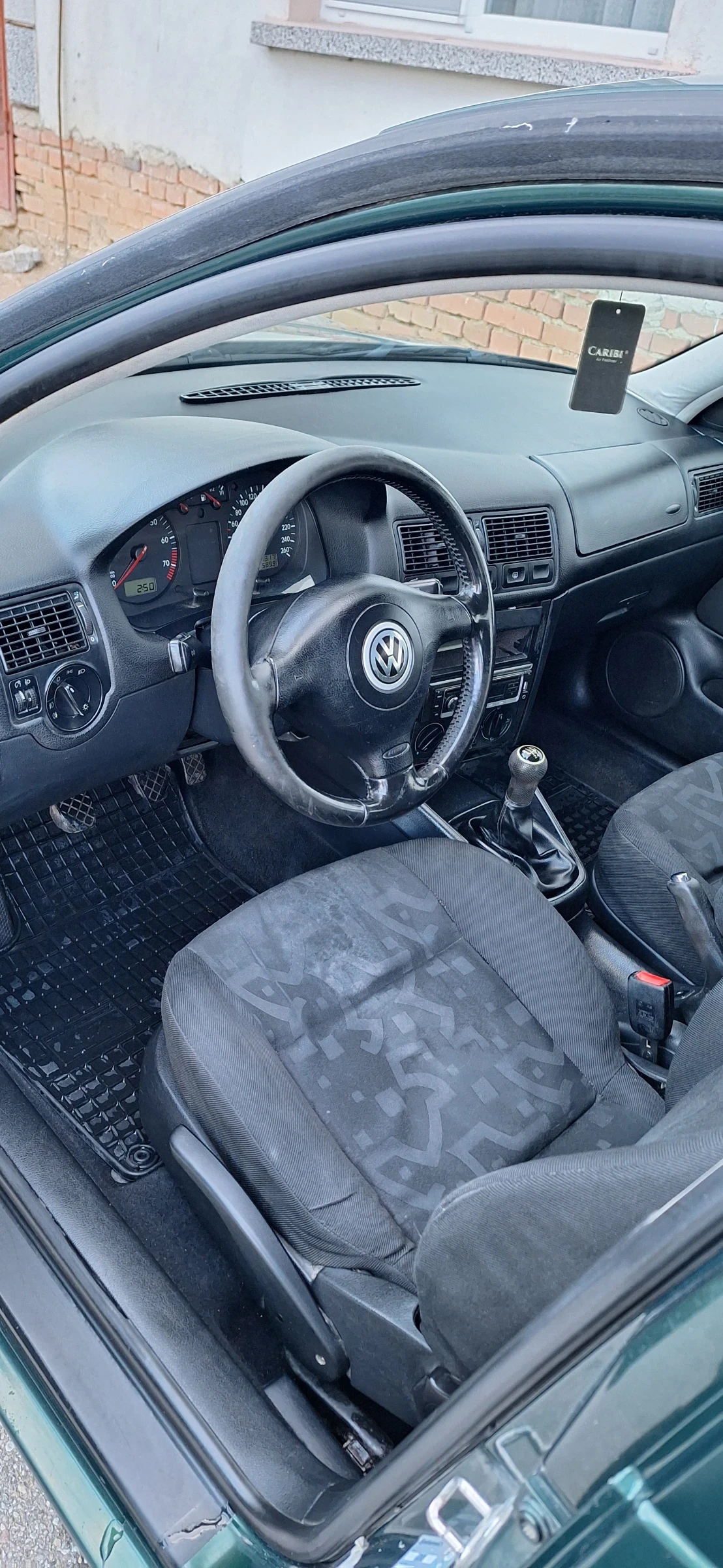 VW Golf  - изображение 7