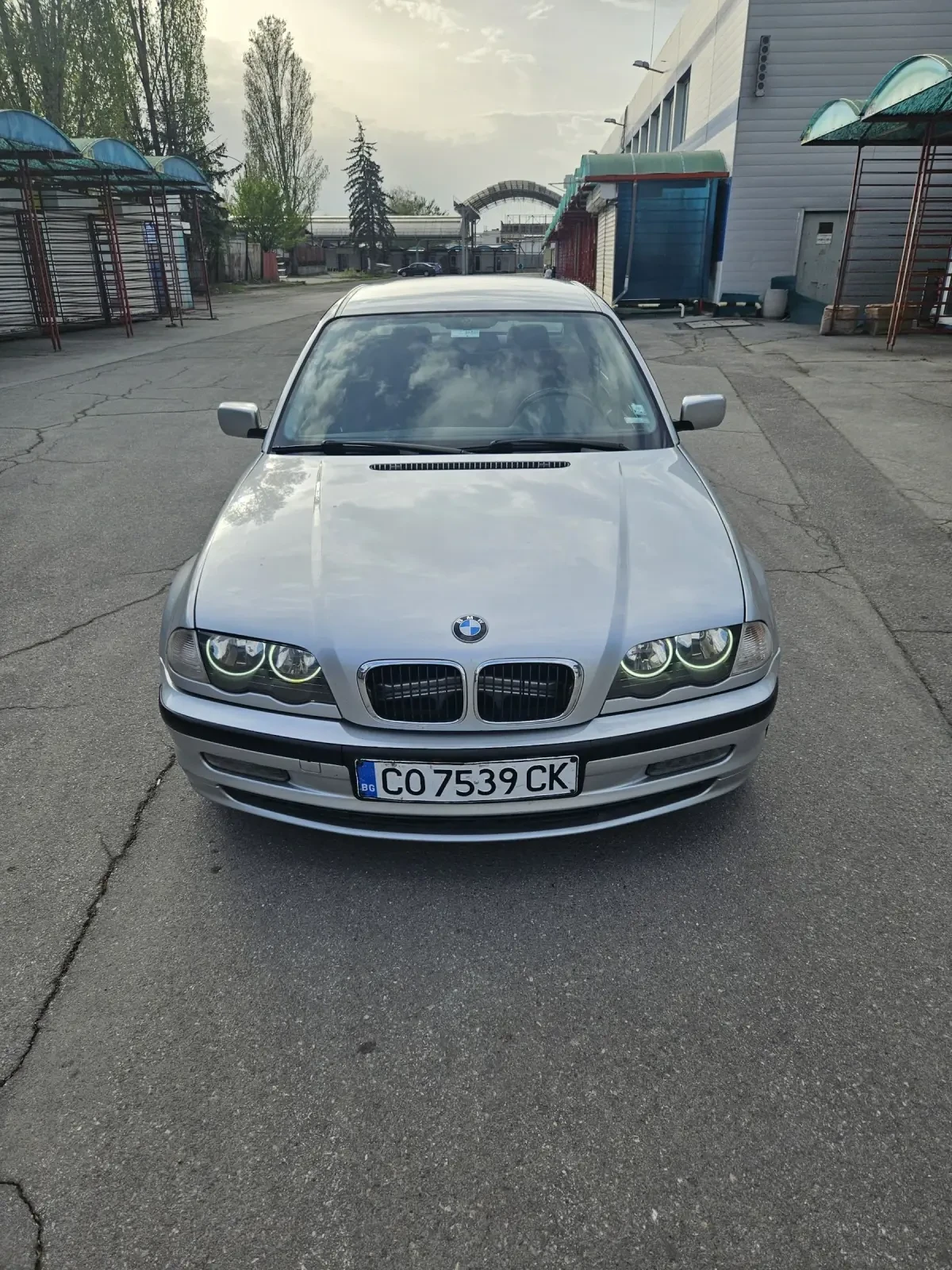BMW 320  - изображение 5