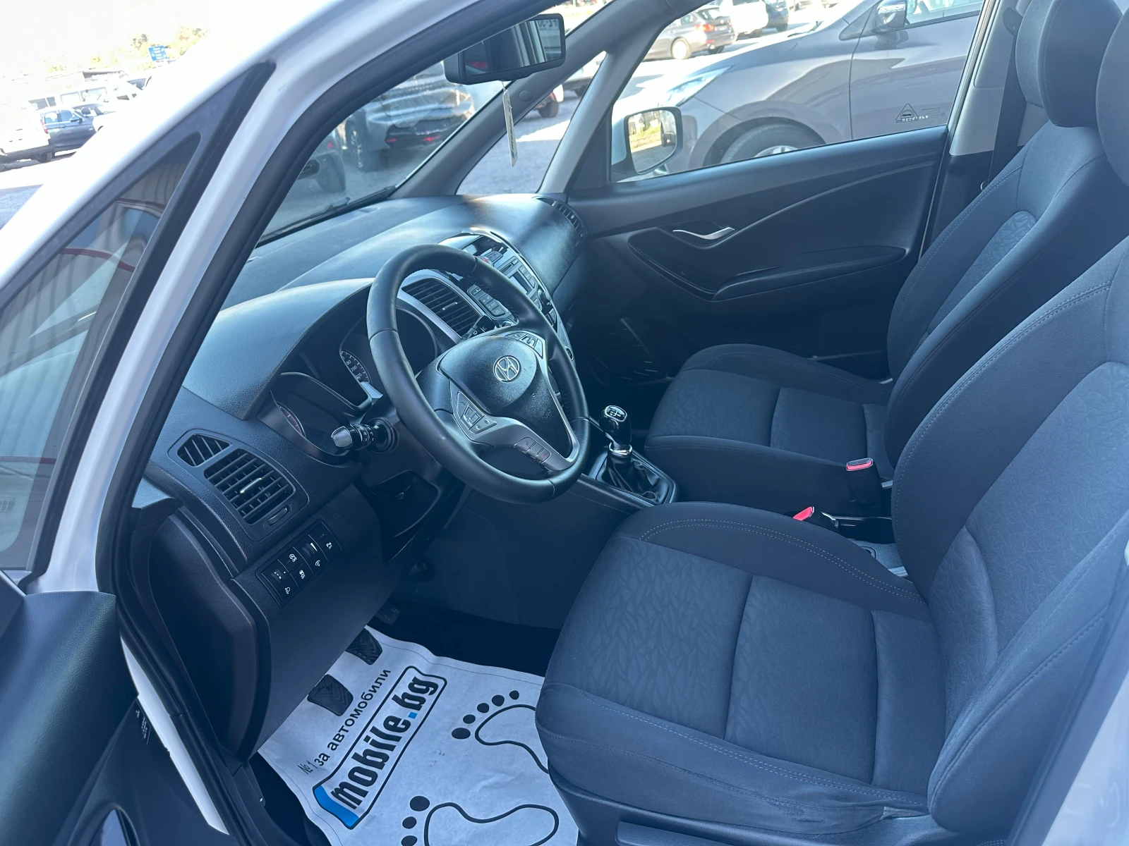 Hyundai Ix20 1.4CRDi - изображение 8