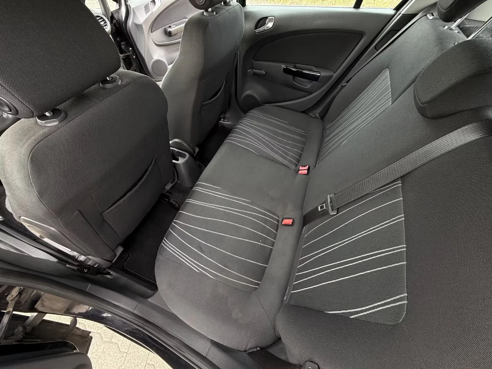 Opel Corsa 1.2i 80PS - изображение 10