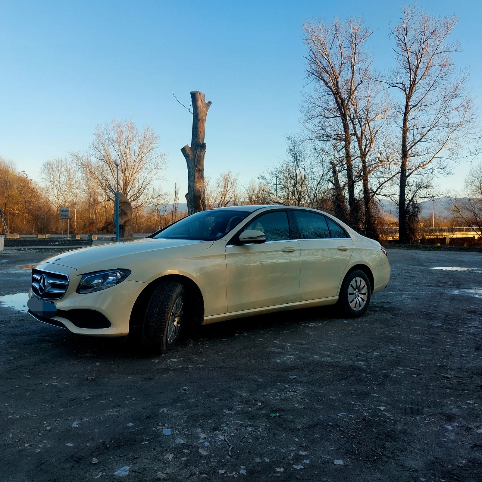 Mercedes-Benz E 200  - изображение 2
