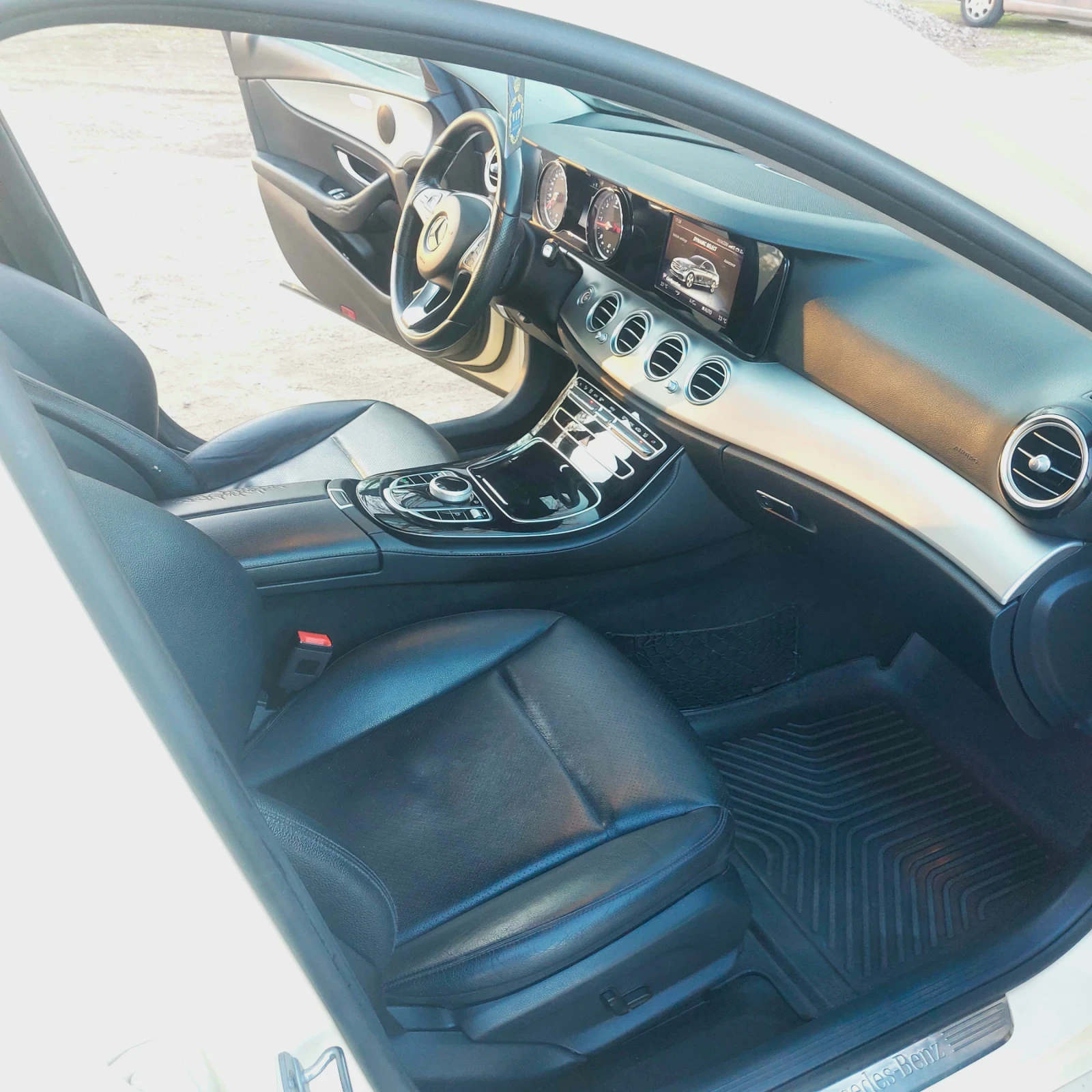 Mercedes-Benz E 200 | Mobile.bg — изображение 11