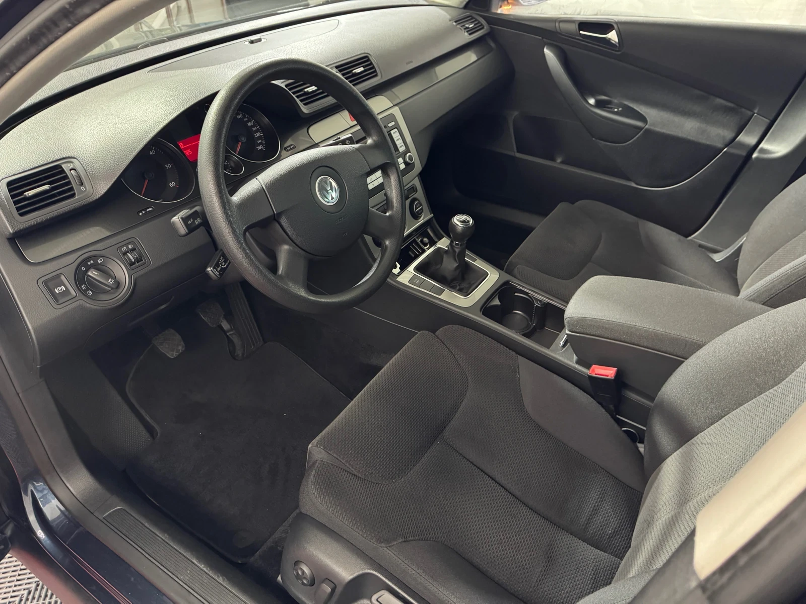 VW Passat 1.9 TDI - COMFORT LINE  | Mobile.bg   8