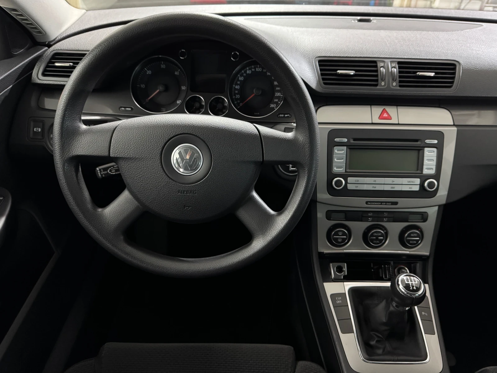 VW Passat 1.9 TDI - COMFORT LINE  | Mobile.bg   10