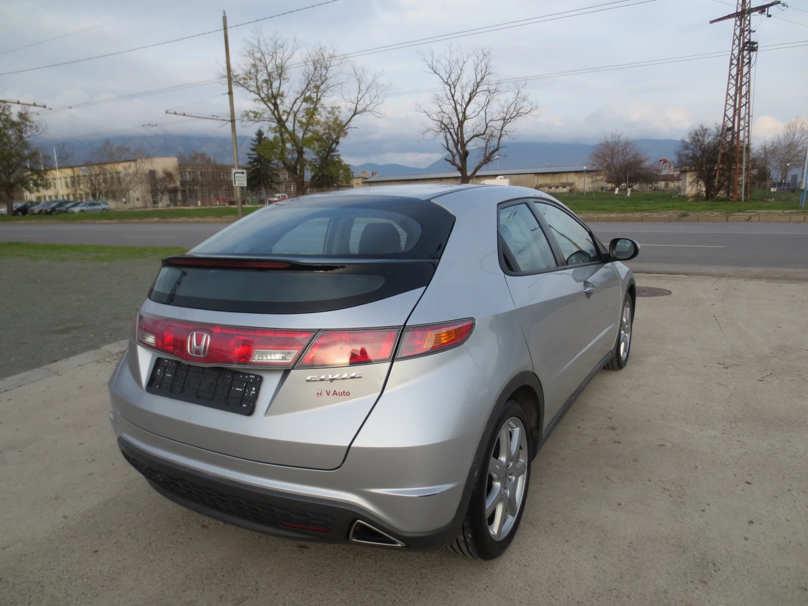 Honda Civic 2.2 I-CTDI  - изображение 5