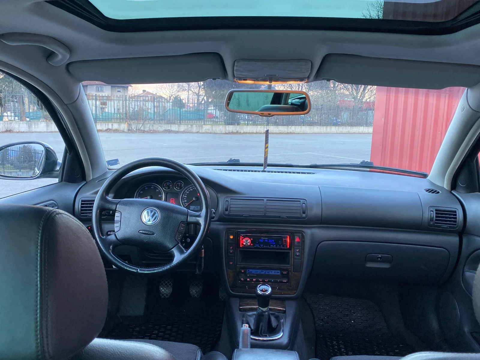 VW Passat 1.8T LPG EXCLUSIVE , снимка 15 - Автомобили и джипове - 54042659