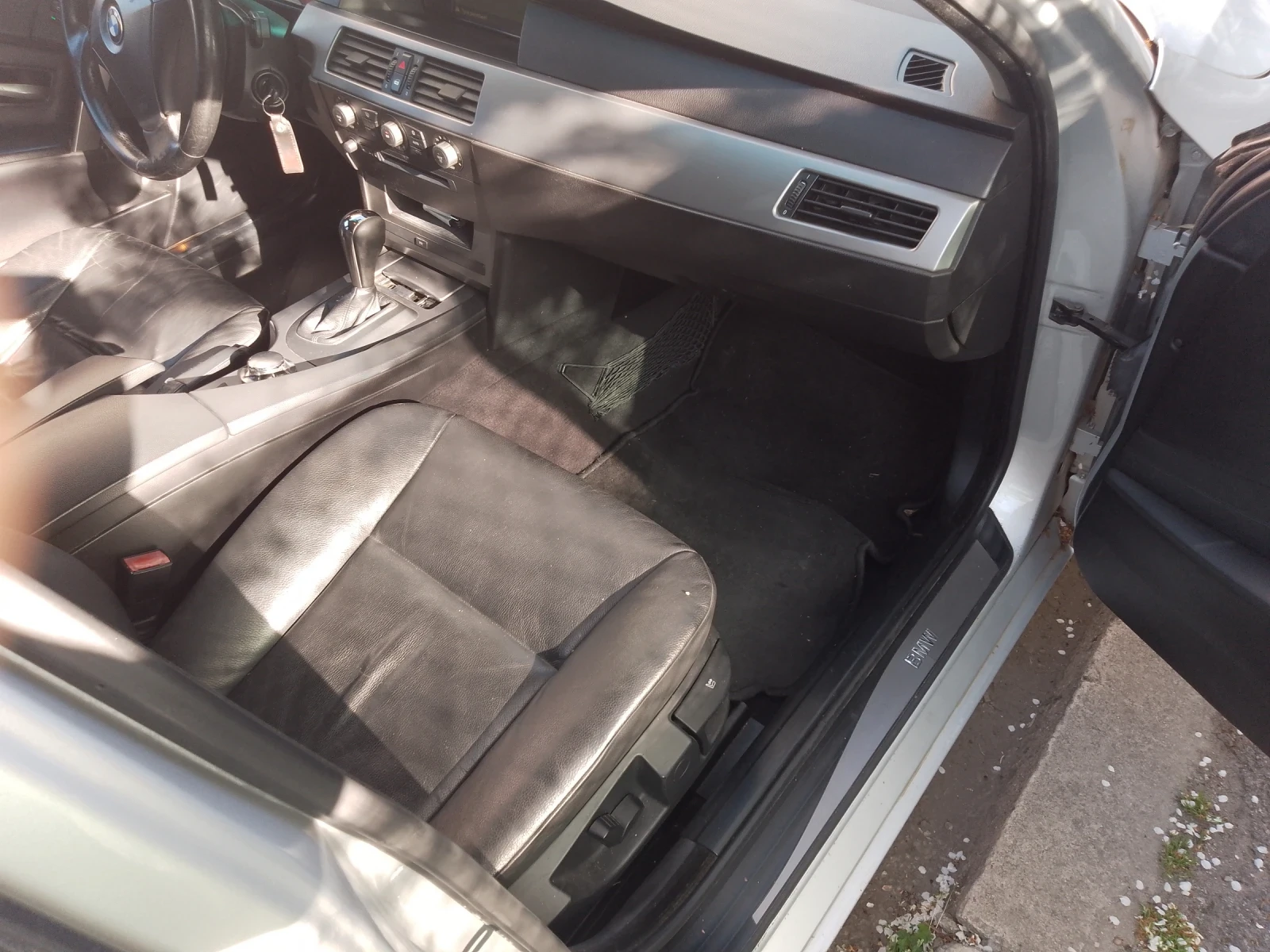 BMW 530, снимка 10 - Автомобили и джипове - 54340621