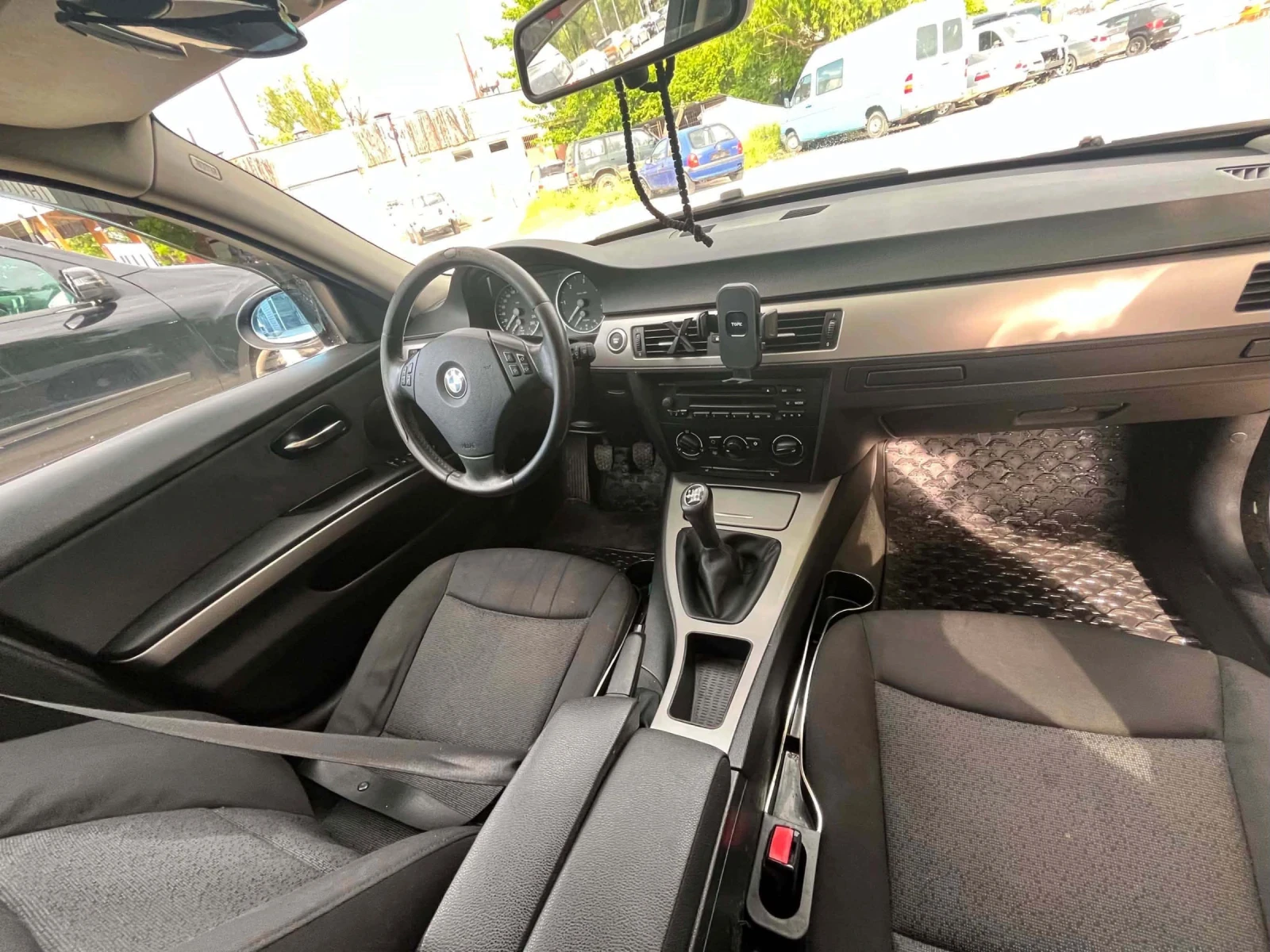 BMW 320, снимка 10 - Автомобили и джипове - 54518219