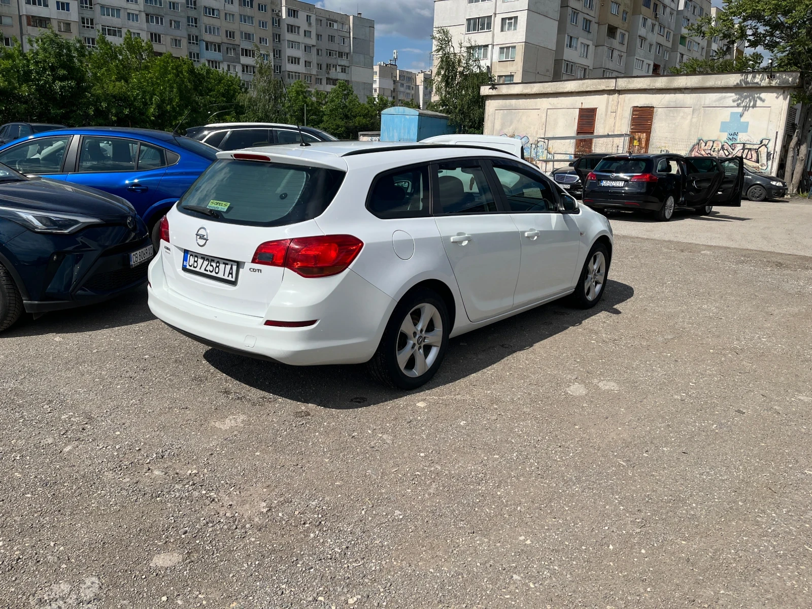 Opel Astra 1.7 cdti , снимка 4 - Автомобили и джипове - 54802319