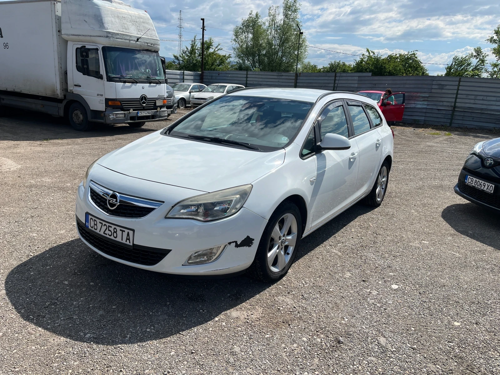 Opel Astra 1.7 cdti , снимка 2 - Автомобили и джипове - 54802319