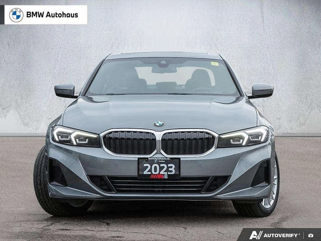 BMW 330 * i xDrive PREMIUM ESSENTIAL, COMFORT ACCESS, DRIV, снимка 2 - Автомобили и джипове - 54904278