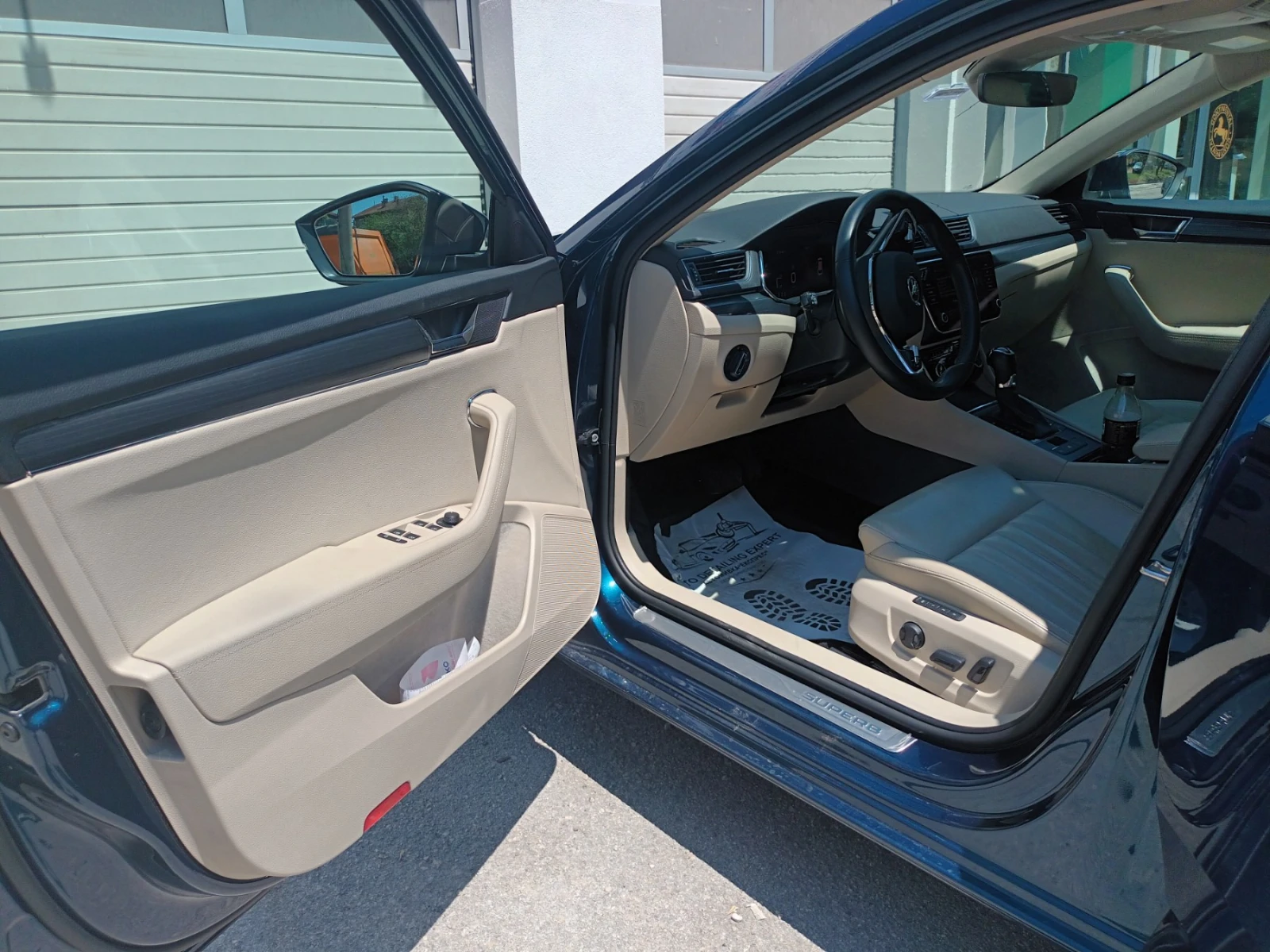 Skoda Superb Комби Стайл Плюс, снимка 6 - Автомобили и джипове - 55446118