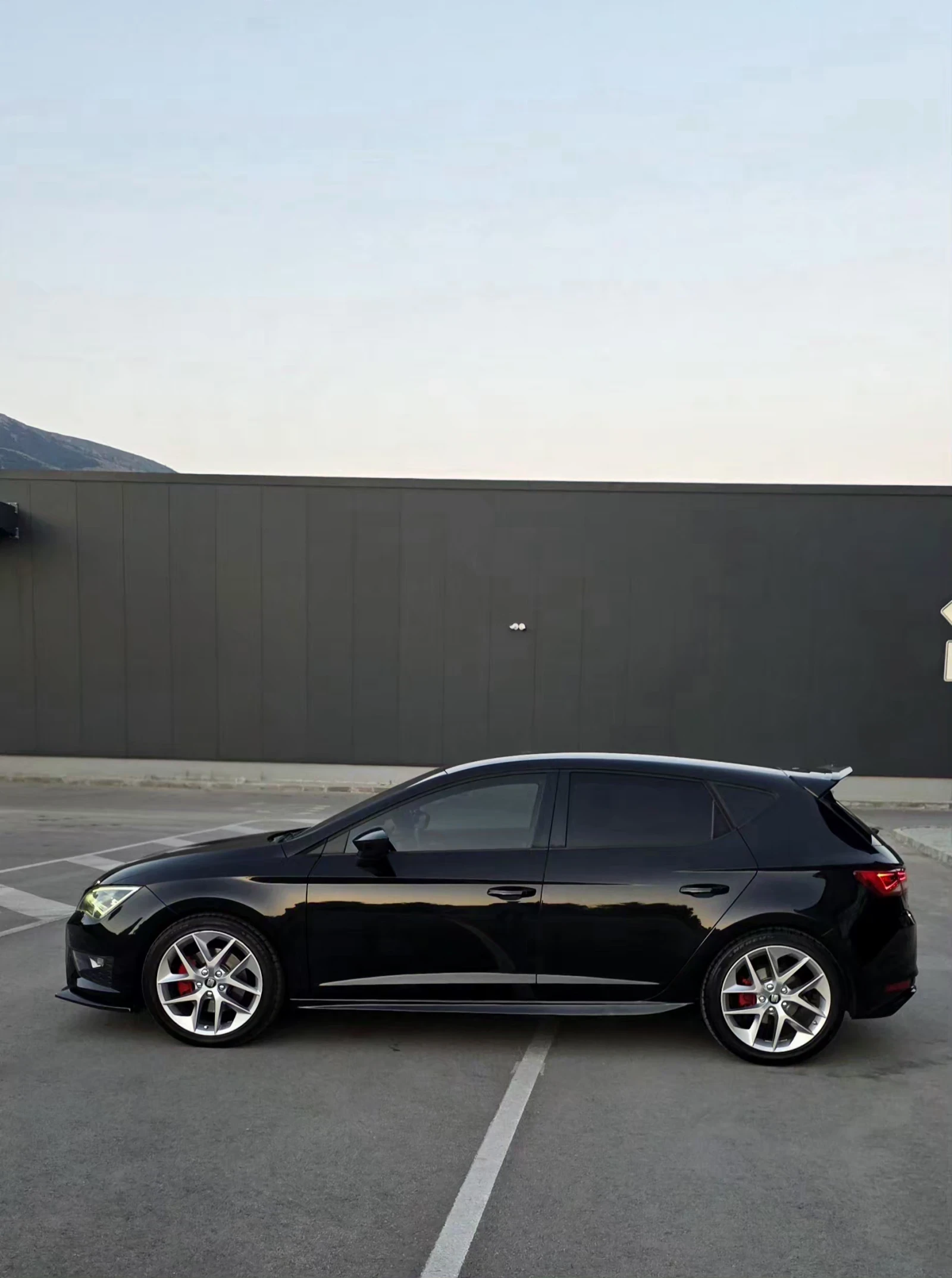 Seat Leon 2.0 TDI FR, снимка 2 - Автомобили и джипове - 55512394