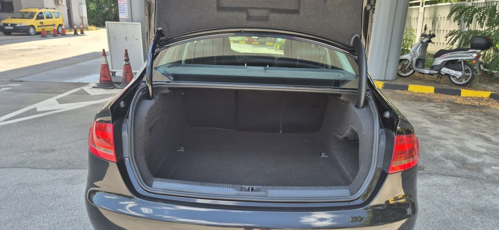 Audi A4, снимка 13 - Автомобили и джипове - 55564273