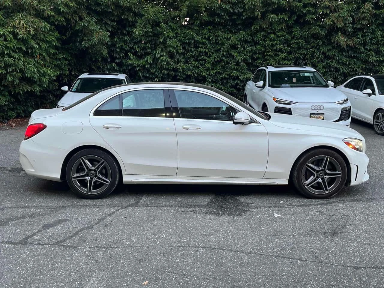 Mercedes-Benz C 300 4MATIC* DIS* AMBIENT* CARFAX* , снимка 3 - Автомобили и джипове - 55664304