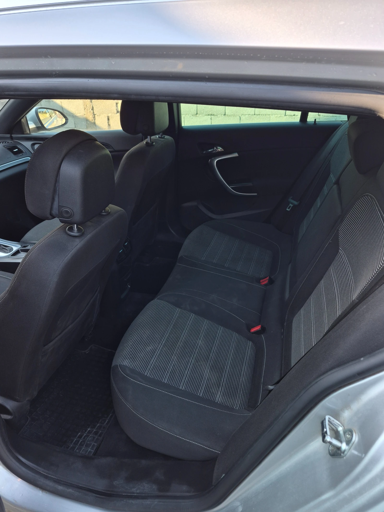 Opel Insignia 2.0 CDTI Фейслифт, снимка 13 - Автомобили и джипове - 56010063