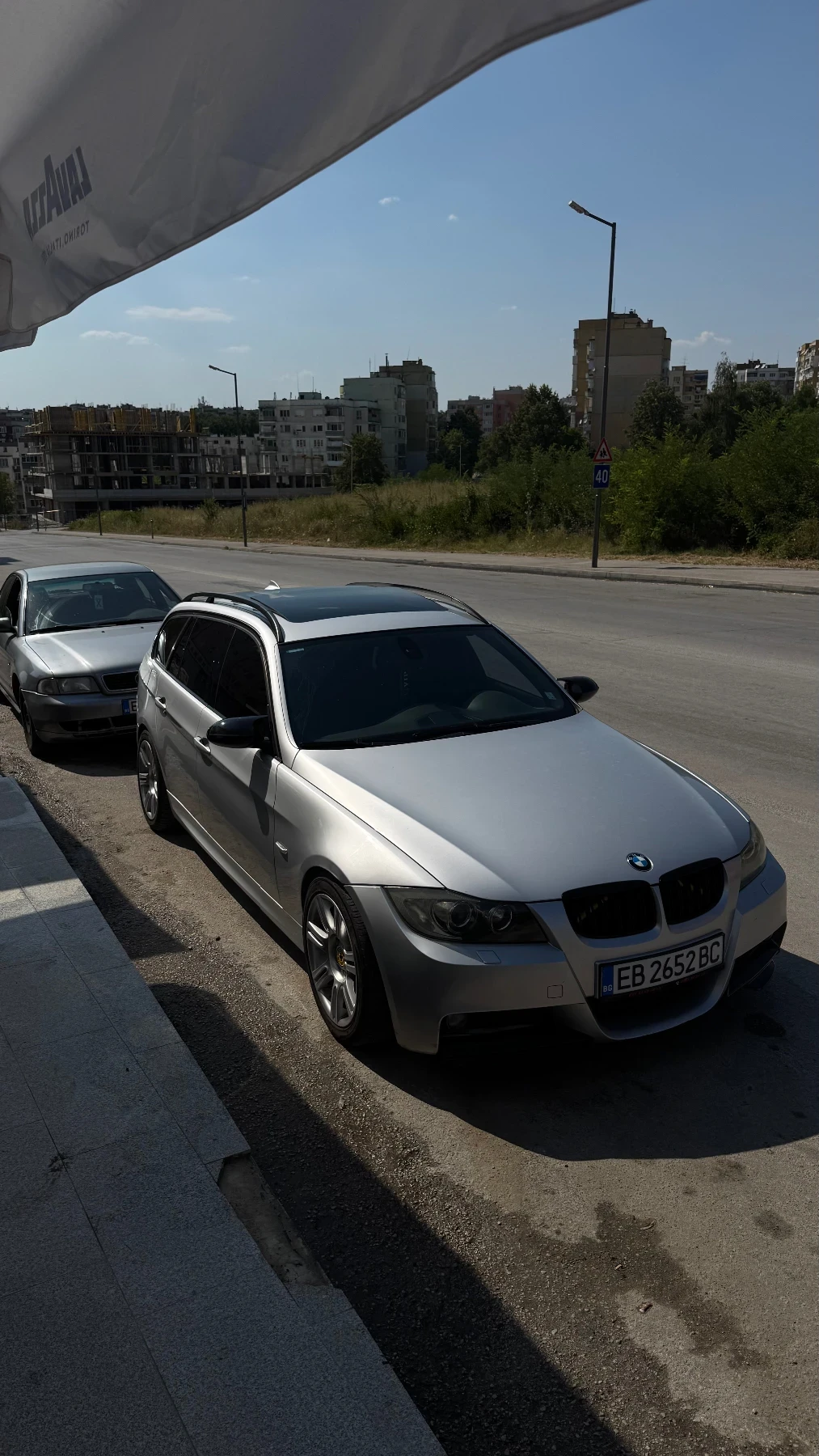 BMW 320, снимка 2 - Автомобили и джипове - 56080626