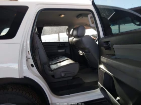 Toyota Sequoia Sr5 4.7L V8 * Крайна цена до БГ* , снимка 8