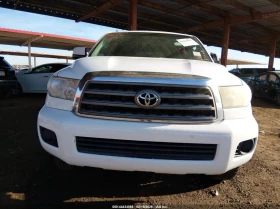 Toyota Sequoia Sr5 4.7L V8 * Крайна цена до БГ* , снимка 12
