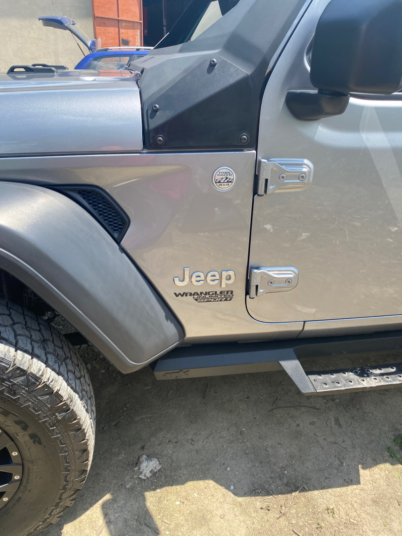 Jeep Wrangler Unlimited Sport, снимка 3 - Автомобили и джипове - 46375758