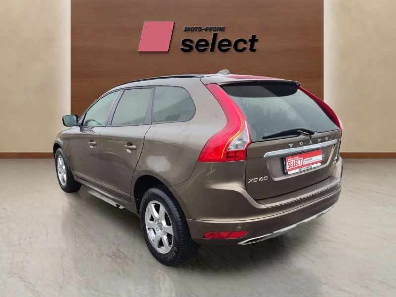 Volvo XC60 2.4D, снимка 5 - Автомобили и джипове - 48093499