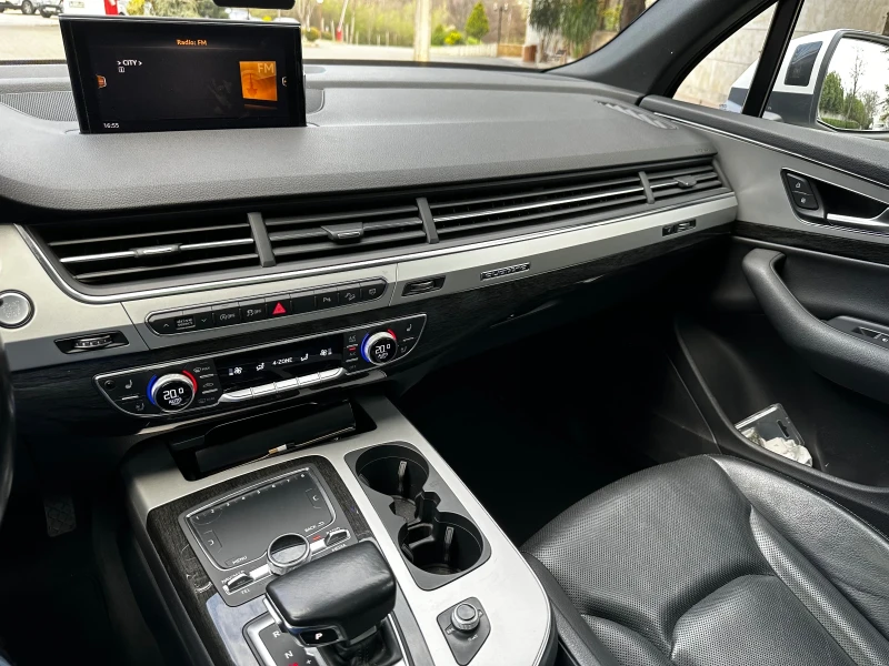 Audi Q7 S-Line 3.0 TFSI Supercharger Premium Digital 7seat, снимка 13 - Автомобили и джипове - 52532022