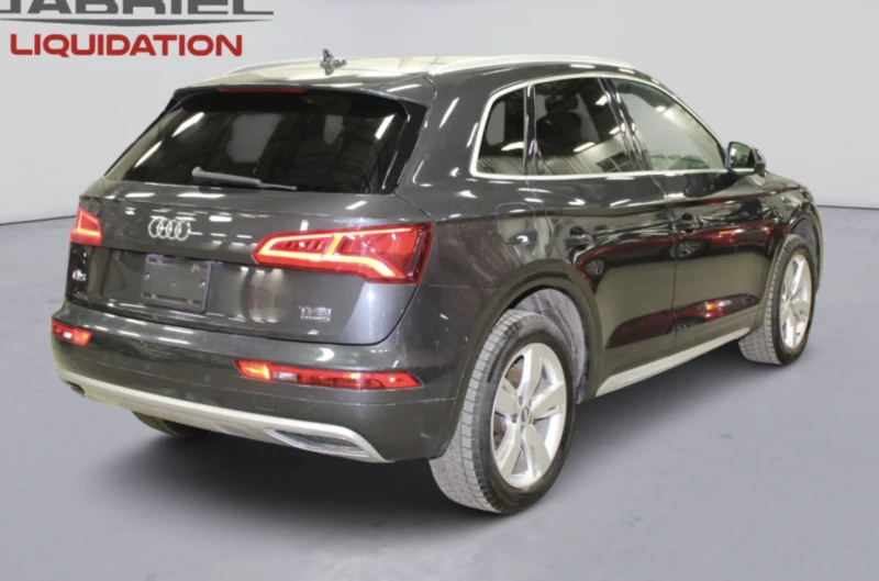 Audi Q5 2.0T* MATRIX* ДИГИТАЛНО* ТАБЛО* 360КАМЕРА* LANE* A, снимка 2 - Автомобили и джипове - 52670657