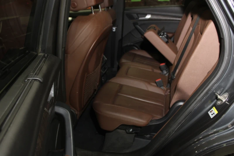 Audi Q5 2.0T* MATRIX* ДИГИТАЛНО* ТАБЛО* 360КАМЕРА* LANE* A, снимка 14 - Автомобили и джипове - 52670657