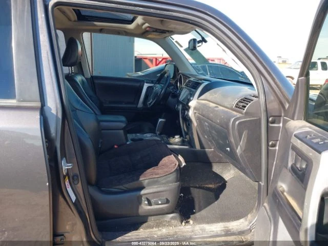 Toyota 4runner LIMITED* Видео на мотор* CARFAX* Кожа* Подгрев, снимка 5 - Автомобили и джипове - 52749992