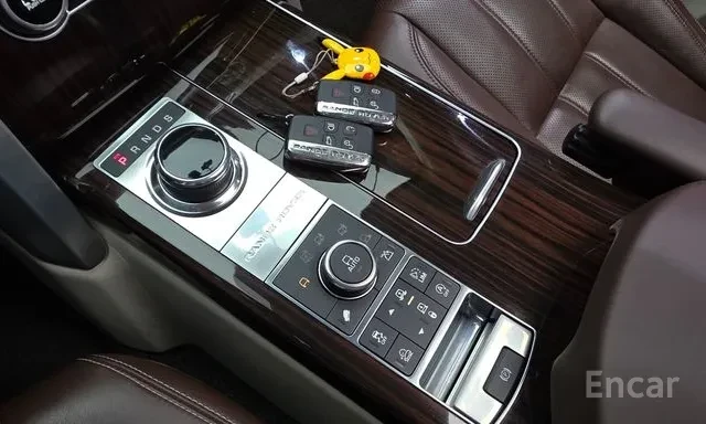 Land Rover Range rover 4.4 SDV8 LWB, снимка 13 - Автомобили и джипове - 55849653