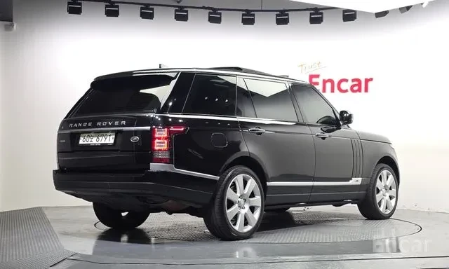 Land Rover Range rover 4.4 SDV8 LWB, снимка 5 - Автомобили и джипове - 55849653