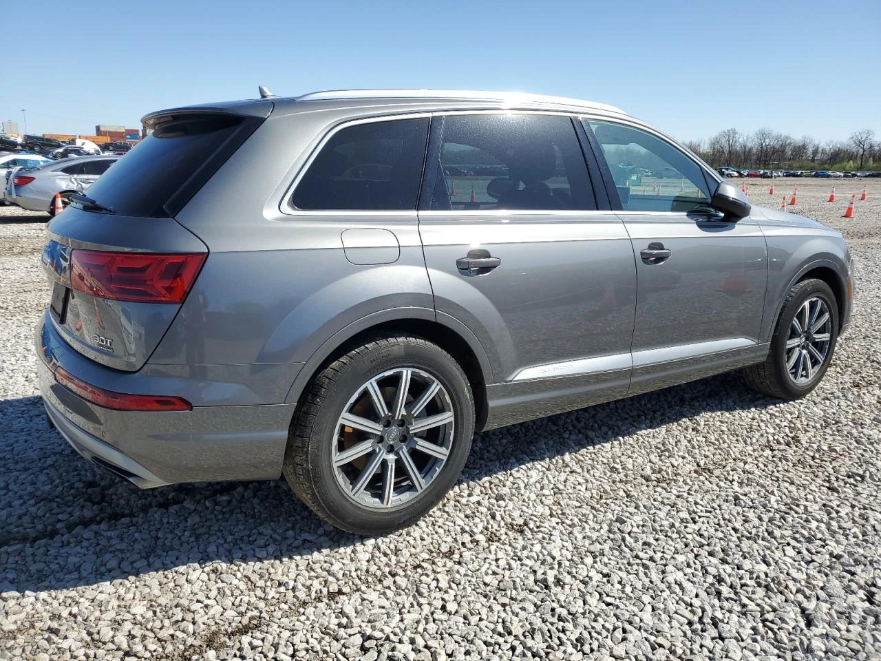 Audi Q7 PRESTIGE* DISTRONIC* ДИГ.ТАБЛО* КАМЕРИ* ПОДГРЕВ* О - изображение 6