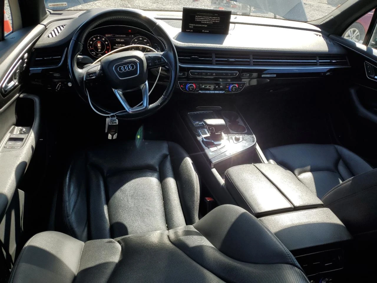 Audi Q7 PRESTIGE* DISTRONIC* ДИГ.ТАБЛО* КАМЕРИ* ПОДГРЕВ* О - изображение 8