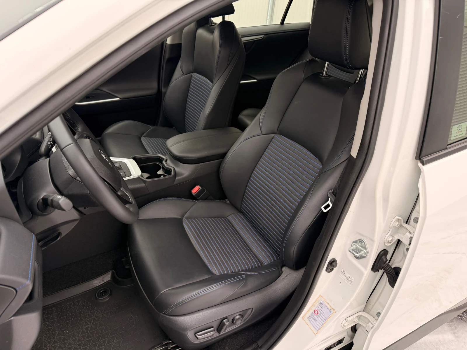 Toyota Rav4 Hibrid, 4x4 | Mobile.bg � ����������� 13